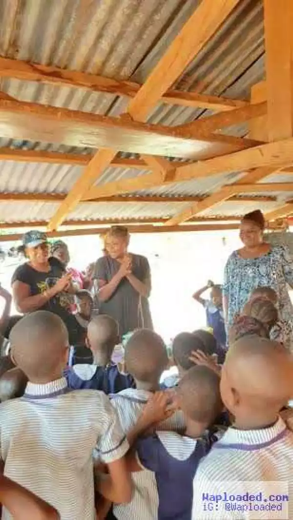 Photos: Nollywood Actress, Ruth Kadiri, Pays Surprise Visit To School In Delta State